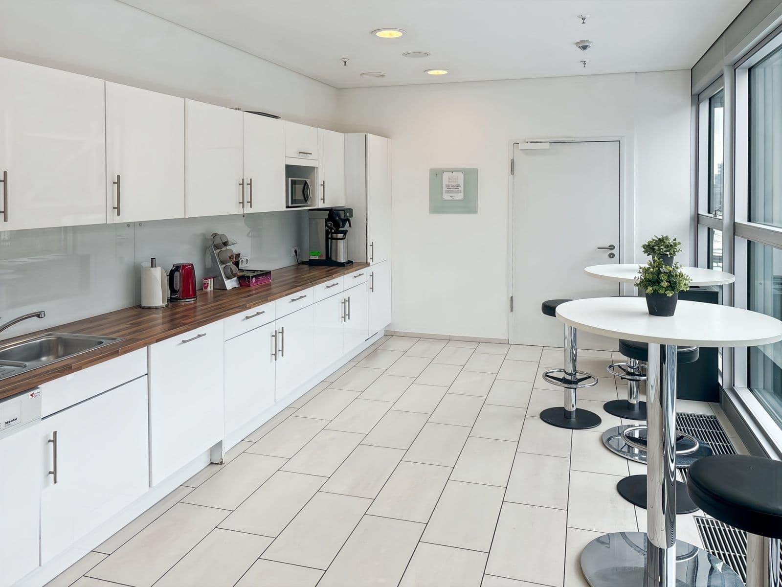 Prenájom kancelárie 1.362 m², Europaplatz 2, Berlin, Berlín Prenájom kancelárie 1.362 m², Europaplatz 2, Berlin, Berlín