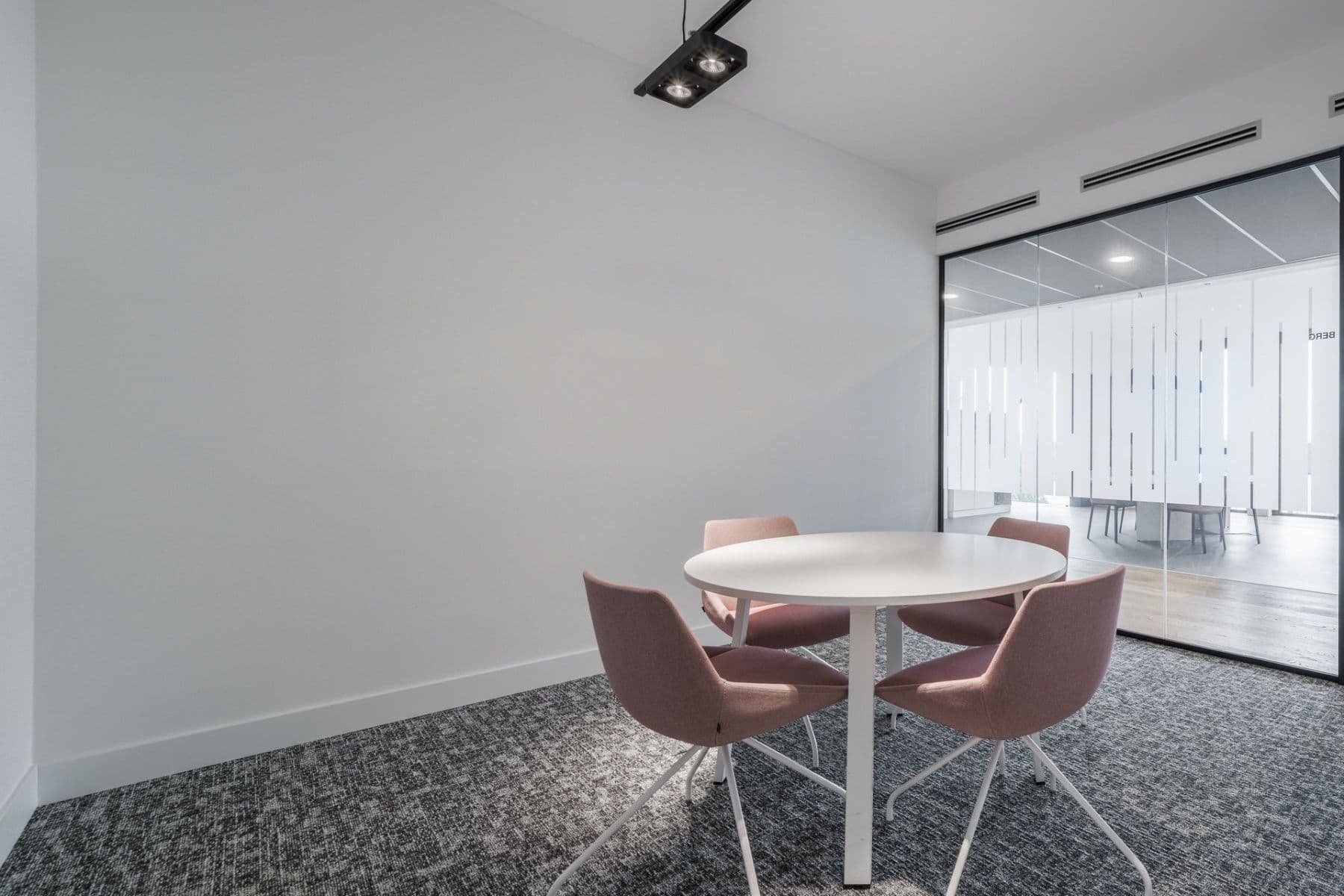 Prenájom kancelárie 1.456 m², Johannstraße 37, Düsseldorf, Severné Porýnie - Westfálsko Prenájom kancelárie 1.456 m², Johannstraße 37, Düsseldorf, Severné Porýnie - Westfálsko