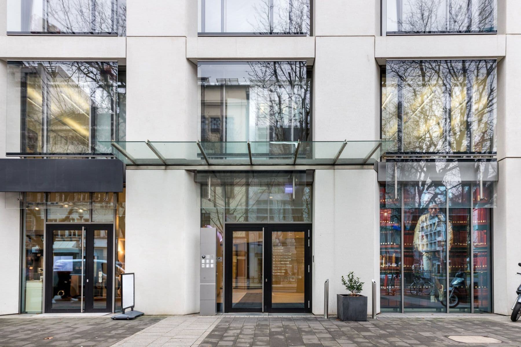 Prenájom kancelárie 846 m², Königsallee 61, Düsseldorf, Severné Porýnie - Westfálsko Prenájom kancelárie 846 m², Königsallee 61, Düsseldorf, Severné Porýnie - Westfálsko
