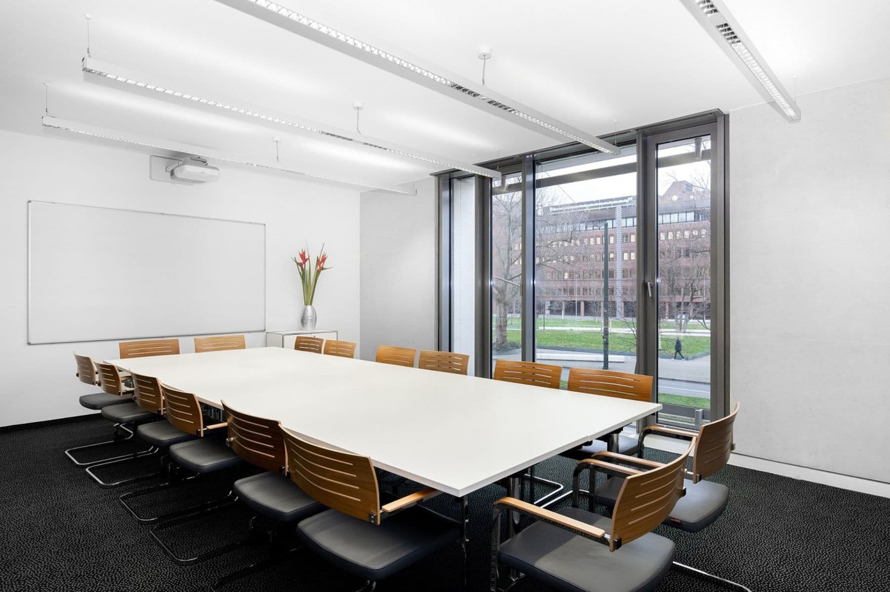 Prenájom kancelárie 846 m², Königsallee 61, Düsseldorf, Severné Porýnie - Westfálsko Prenájom kancelárie 846 m², Königsallee 61, Düsseldorf, Severné Porýnie - Westfálsko