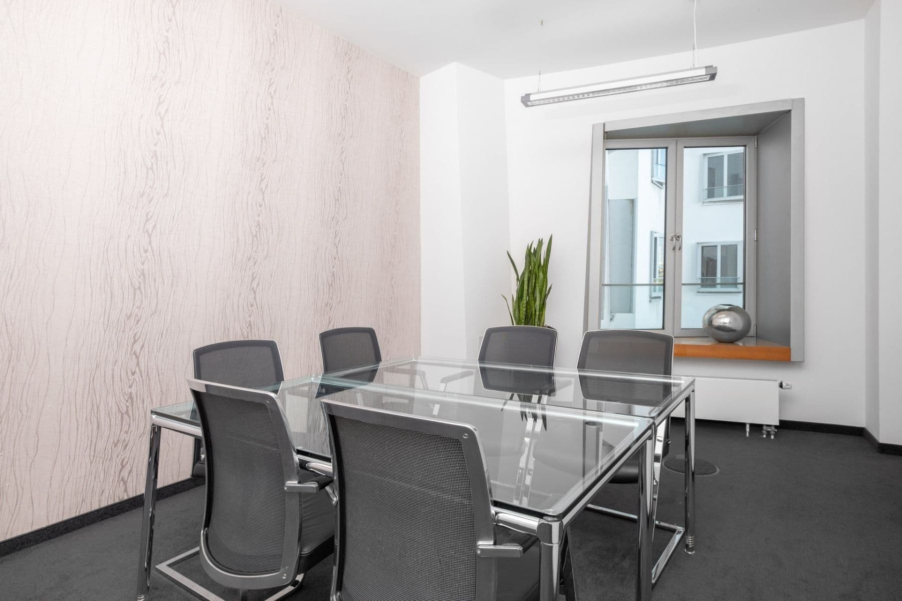 Prenájom kancelárie 1.098 m², Neuer Zollhof 3, Düsseldorf, Severné Porýnie - Westfálsko Prenájom kancelárie 1.098 m², Neuer Zollhof 3, Düsseldorf, Severné Porýnie - Westfálsko