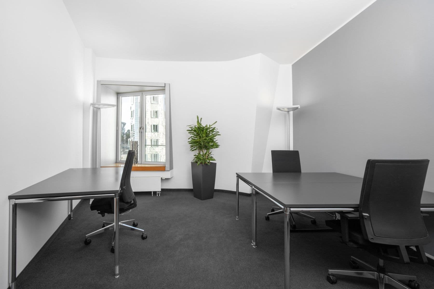 Prenájom kancelárie 1.098 m², Neuer Zollhof 3, Düsseldorf, Severné Porýnie - Westfálsko Prenájom kancelárie 1.098 m², Neuer Zollhof 3, Düsseldorf, Severné Porýnie - Westfálsko
