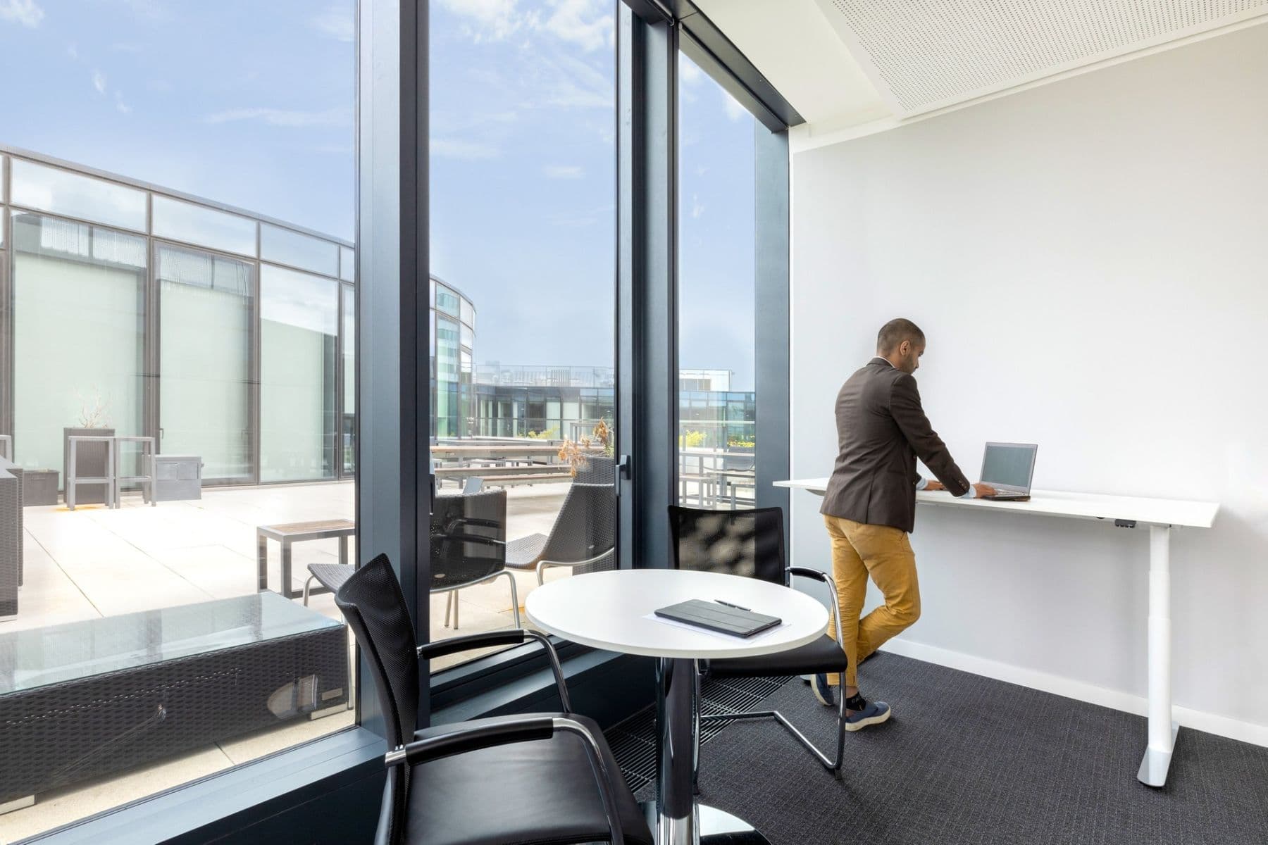 Prenájom kancelárie 1.283 m², Königsallee 2b, Düsseldorf, Severné Porýnie - Westfálsko Prenájom kancelárie 1.283 m², Königsallee 2b, Düsseldorf, Severné Porýnie - Westfálsko