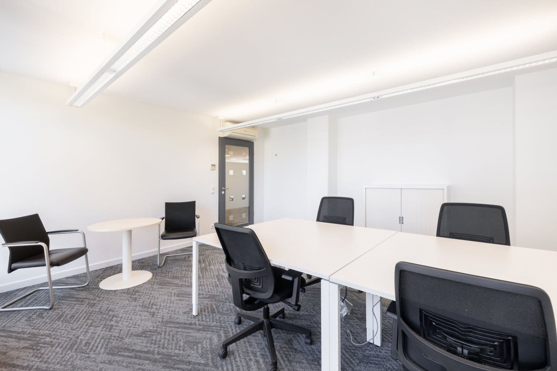 Prenájom kancelárie 1.694 m², Königsallee 92a, Düsseldorf, Severné Porýnie - Westfálsko Prenájom kancelárie 1.694 m², Königsallee 92a, Düsseldorf, Severné Porýnie - Westfálsko
