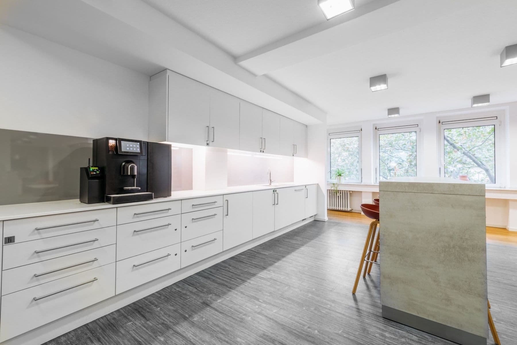 Prenájom kancelárie 1.220 m², Berliner Allee 59, Düsseldorf, Severné Porýnie - Westfálsko Prenájom kancelárie 1.220 m², Berliner Allee 59, Düsseldorf, Severné Porýnie - Westfálsko