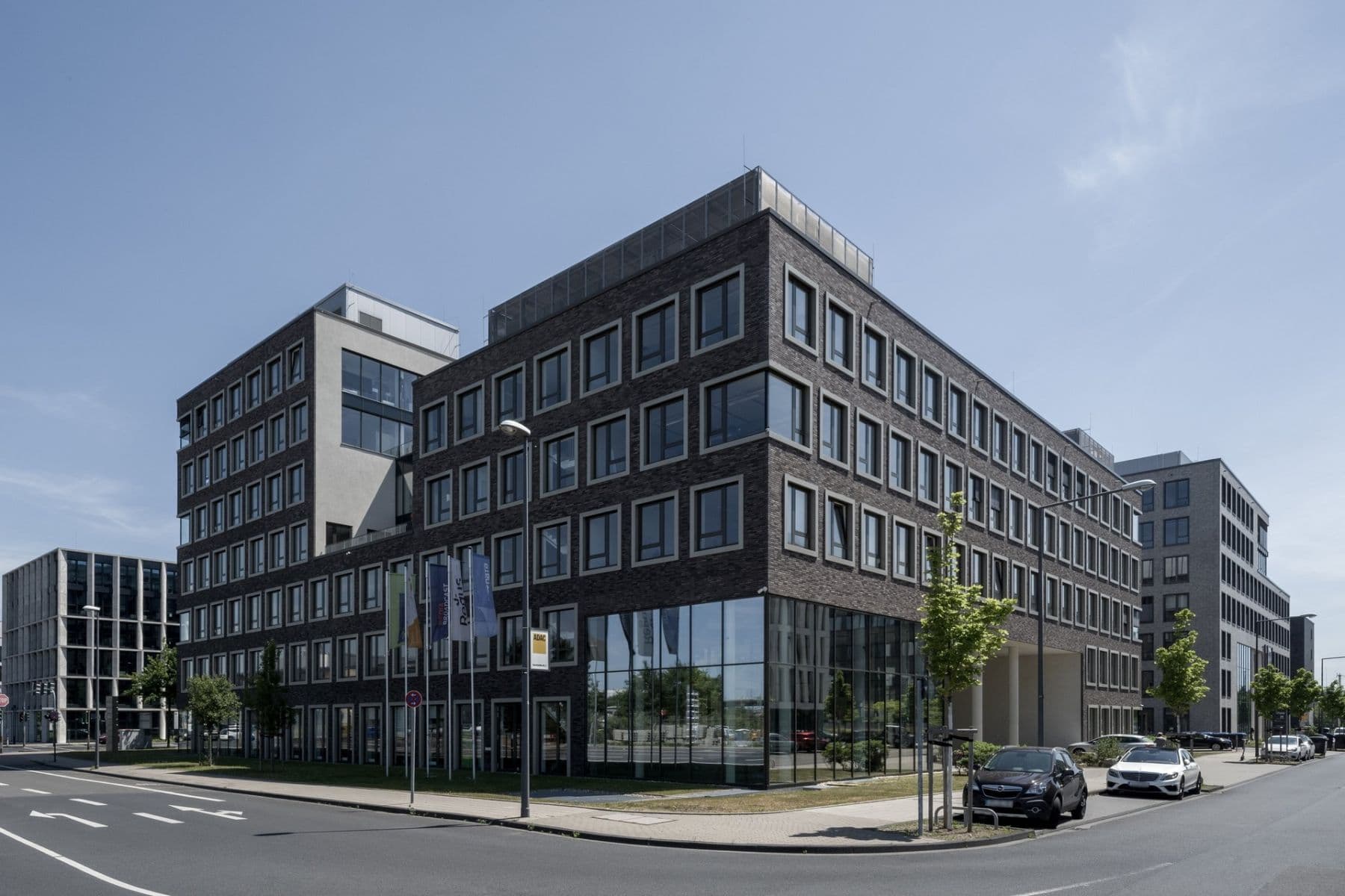 Prenájom kancelárie 915 m², Erna-Scheffler-Straße 1a, Köln, Severné Porýnie - Westfálsko Prenájom kancelárie 915 m², Erna-Scheffler-Straße 1a, Köln, Severné Porýnie - Westfálsko