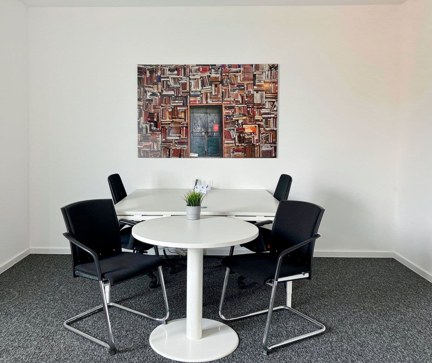 Prenájom kancelárie 753 m², Podbielskistrasse 333, Hannover, Dolné Sasko Prenájom kancelárie 753 m², Podbielskistrasse 333, Hannover, Dolné Sasko