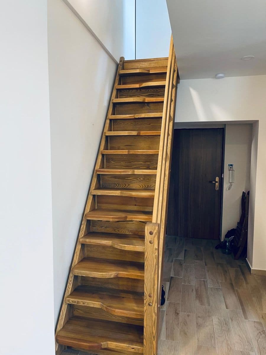 Prenájom bytu 2-izbový 60 m², Ouvalova, Slaný, Středočeský kraj Prenájom bytu 2-izbový 60 m², Ouvalova, Slaný, Středočeský kraj