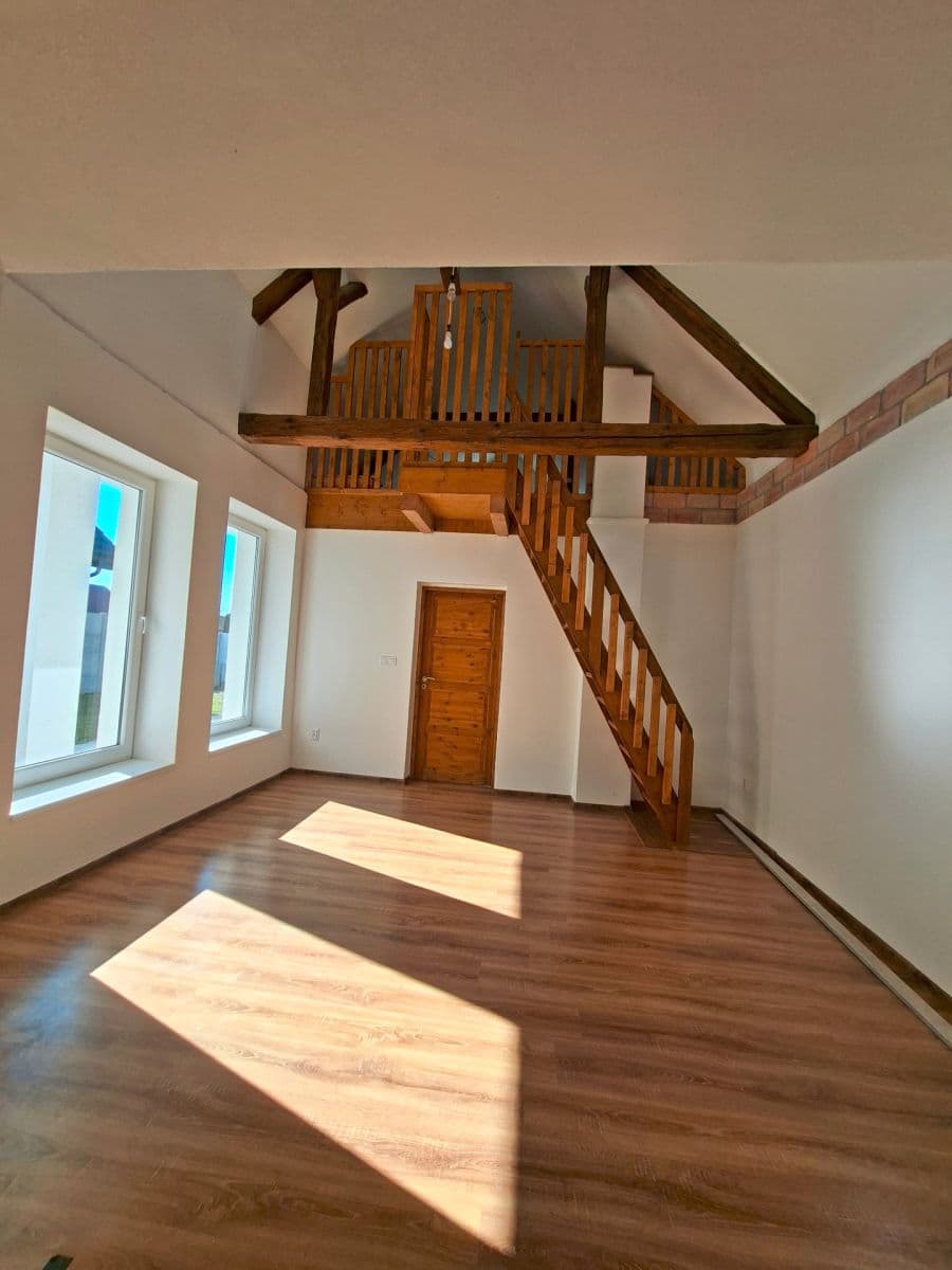 Predaj domu 108 m², pozemek 362 m², Šoporňa, Trnavský kraj Predaj domu 108 m², pozemek 362 m², Šoporňa, Trnavský kraj