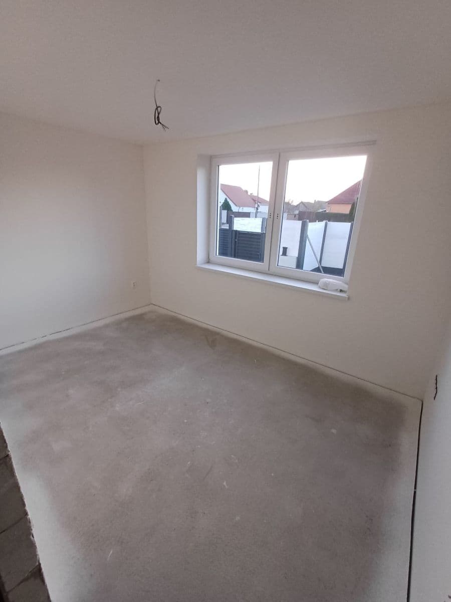 Predaj domu 174 m², pozemok 350 m², Šoporňa, Trnavský kraj Predaj domu 174 m², pozemok 350 m², Šoporňa, Trnavský kraj