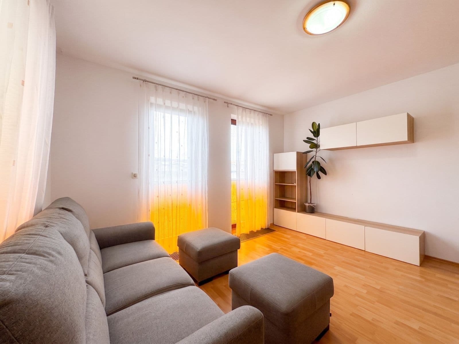 Prenájom bytu 3-izbový 69 m², Nad Paloučkem, Beroun, Středočeský kraj Prenájom bytu 3-izbový 69 m², Nad Paloučkem, Beroun, Středočeský kraj