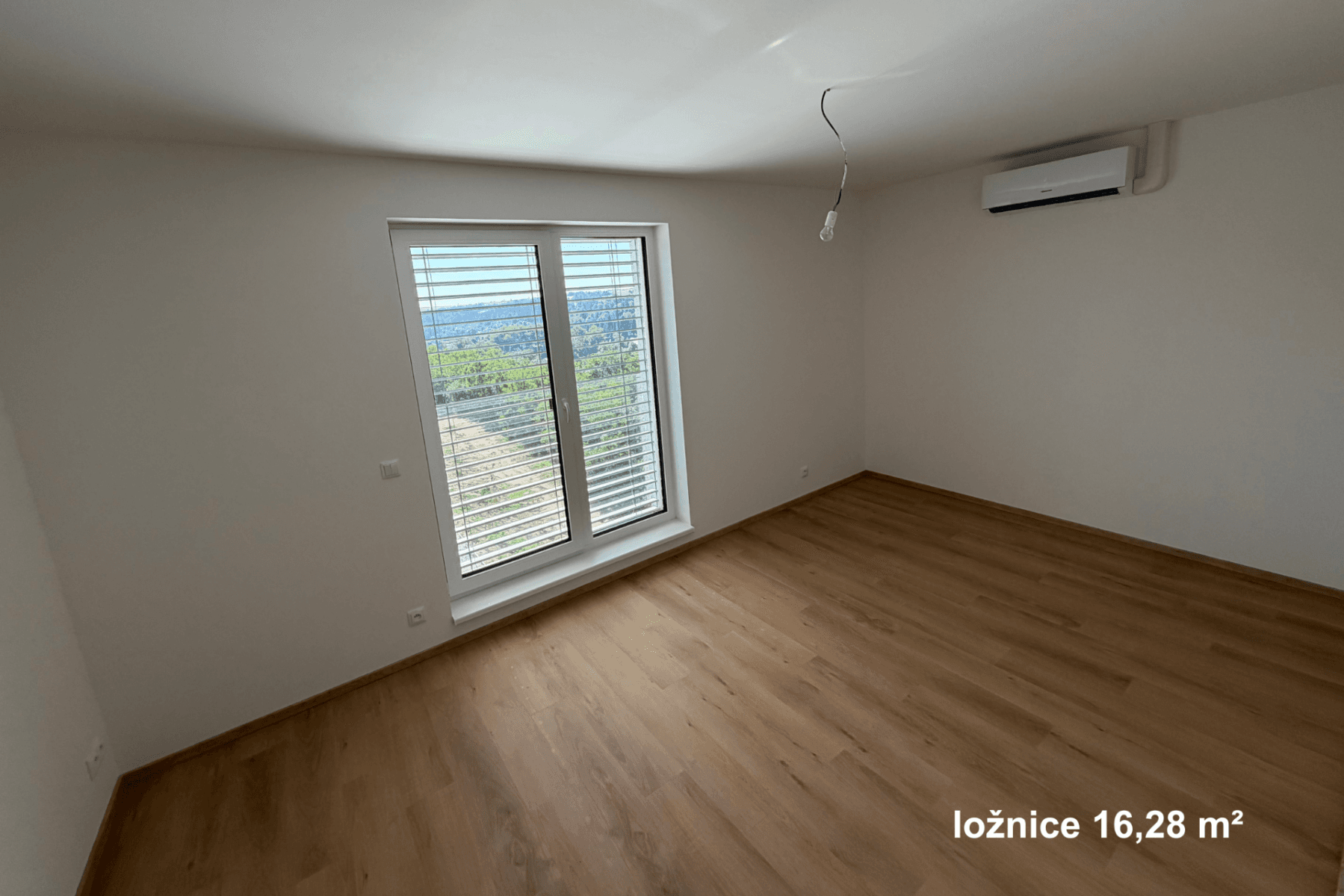 Prenájom bytu 2-izbový 60 m², Modřínová, Třebíč, Kraj Vysočina Prenájom bytu 2-izbový 60 m², Modřínová, Třebíč, Kraj Vysočina