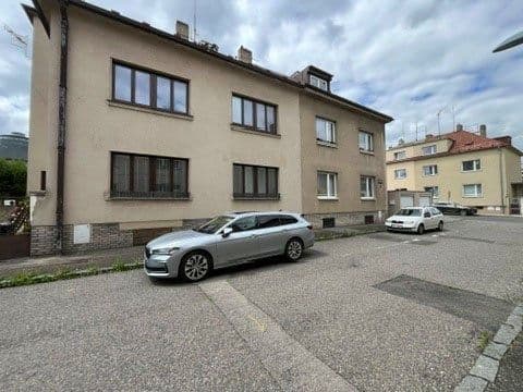 Prenájom bytu 4-izbový 90 m², Barrandova, Kladno, Středočeský kraj Prenájom bytu 4-izbový 90 m², Barrandova, Kladno, Středočeský kraj