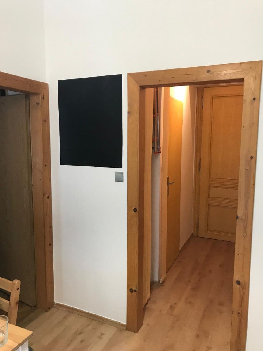 Prenájom bytu 1-izbový 30 m², Kubelíkova, Praha, Praha Prenájom bytu 1-izbový 30 m², Kubelíkova, Praha, Praha
