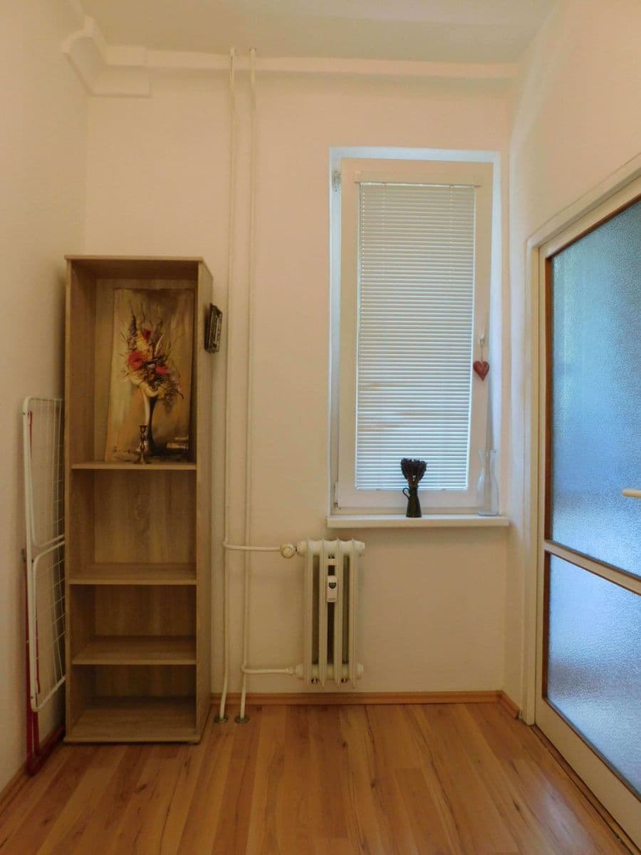 Prenájom bytu 2-izbový 50 m², Astrová, Ružinov, Bratislavský kraj Prenájom bytu 2-izbový 50 m², Astrová, Ružinov, Bratislavský kraj