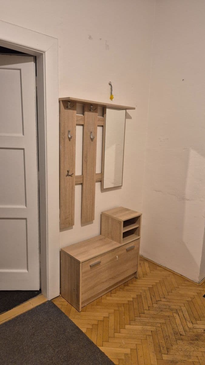 Prenájom bytu 2-izbový 62 m², Na Zlatnici, Praha, Praha Prenájom bytu 2-izbový 62 m², Na Zlatnici, Praha, Praha