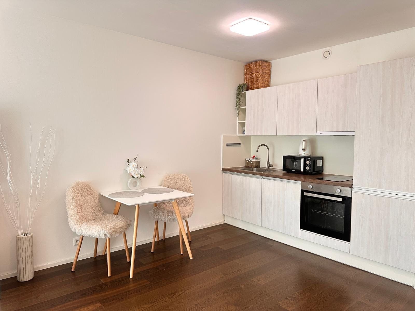 Prenájom bytu 42 m², Archangelská, Praha, Praha Prenájom bytu 42 m², Archangelská, Praha, Praha