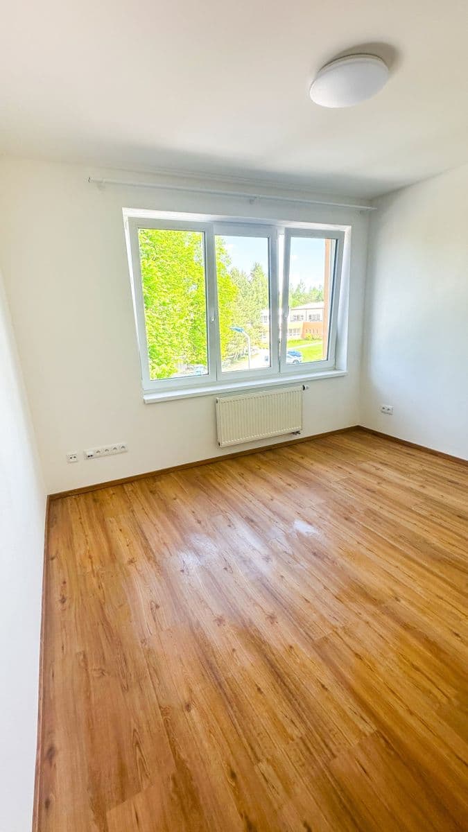 Prenájom bytu 3-izbový 80 m², Stonařov, Kraj Vysočina Prenájom bytu 3-izbový 80 m², Stonařov, Kraj Vysočina