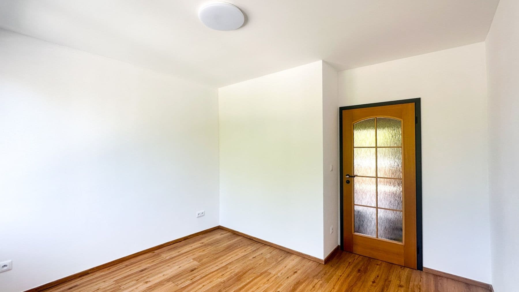 Prenájom bytu 3-izbový 80 m², Stonařov, Kraj Vysočina Prenájom bytu 3-izbový 80 m², Stonařov, Kraj Vysočina