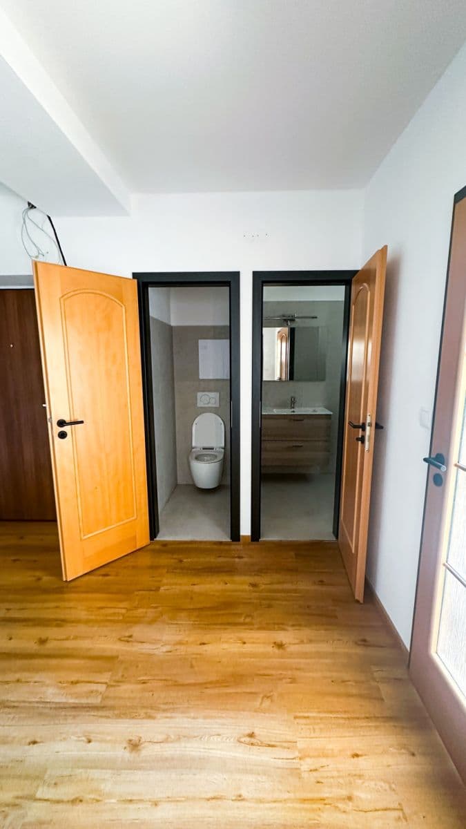 Prenájom bytu 3-izbový 80 m², Stonařov, Kraj Vysočina Prenájom bytu 3-izbový 80 m², Stonařov, Kraj Vysočina