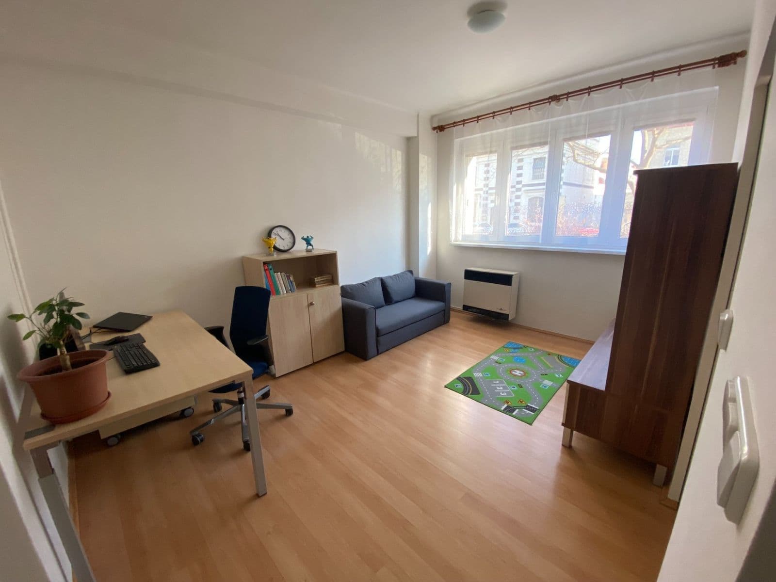 Prenájom bytu 2-izbový 56 m², Osadní, Praha, Praha Prenájom bytu 2-izbový 56 m², Osadní, Praha, Praha