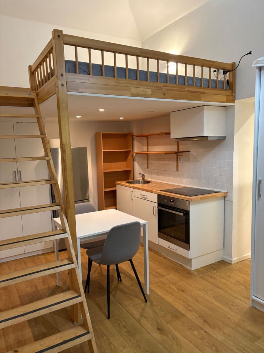 Prenájom bytu 1-izbový 28 m², Na Celné, Praha, Praha Prenájom bytu 1-izbový 28 m², Na Celné, Praha, Praha