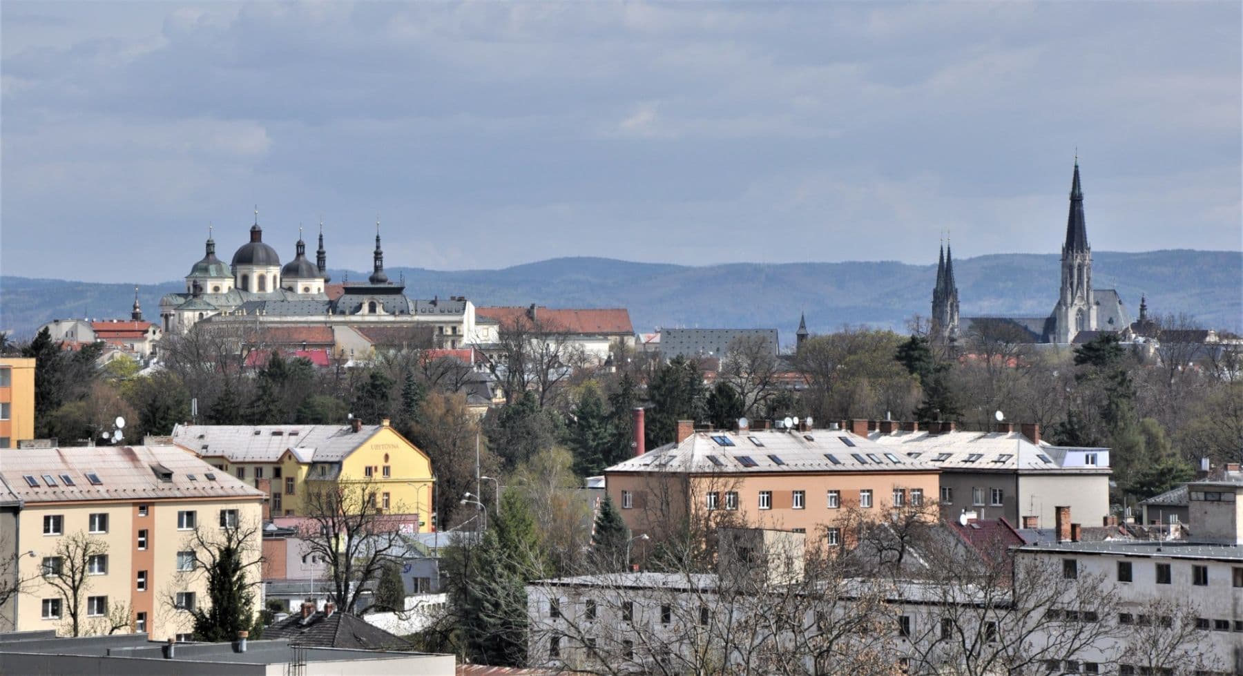 Prenájom bytu 2-izbový 57 m², kpt. Jaroše, Olomouc, Olomoucký kraj Prenájom bytu 2-izbový 57 m², kpt. Jaroše, Olomouc, Olomoucký kraj