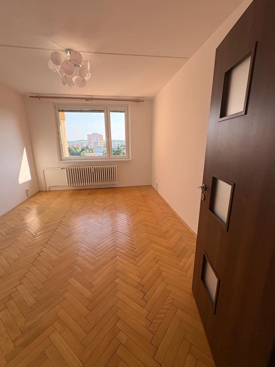 Prenájom bytu 2-izbový 57 m², kpt. Jaroše, Olomouc, Olomoucký kraj Prenájom bytu 2-izbový 57 m², kpt. Jaroše, Olomouc, Olomoucký kraj