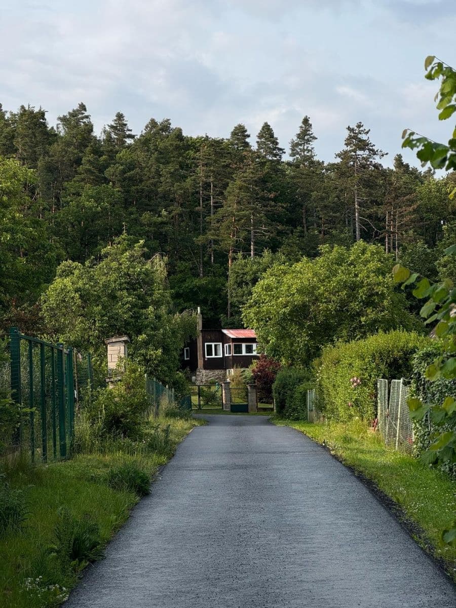 Predaj pozemku 304 m², Černolice, Středočeský kraj Predaj pozemku 304 m², Černolice, Středočeský kraj