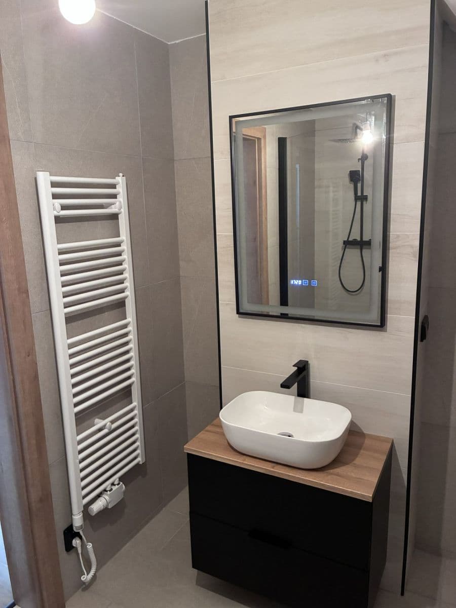Prenájom bytu 3-izbový 79 m², Jabloňová, Orlová, Moravskoslezský kraj Prenájom bytu 3-izbový 79 m², Jabloňová, Orlová, Moravskoslezský kraj