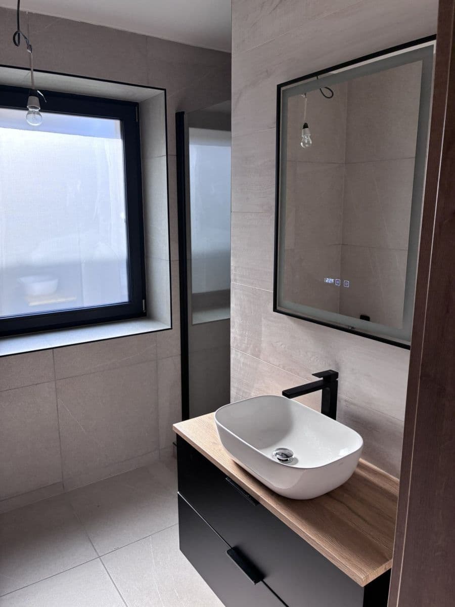 Prenájom bytu 3-izbový 79 m², Jabloňová, Orlová, Moravskoslezský kraj Prenájom bytu 3-izbový 79 m², Jabloňová, Orlová, Moravskoslezský kraj