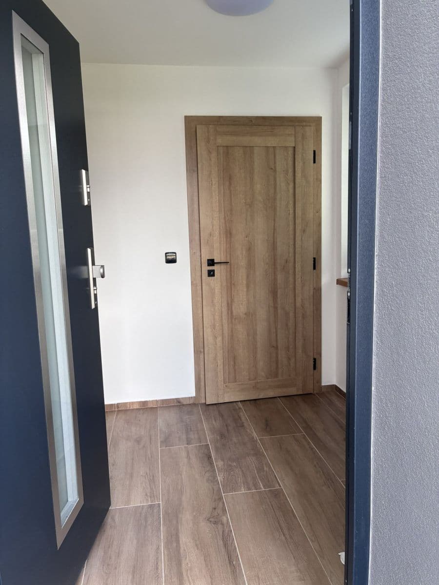 Prenájom bytu 3-izbový 79 m², Jabloňová, Orlová, Moravskoslezský kraj Prenájom bytu 3-izbový 79 m², Jabloňová, Orlová, Moravskoslezský kraj