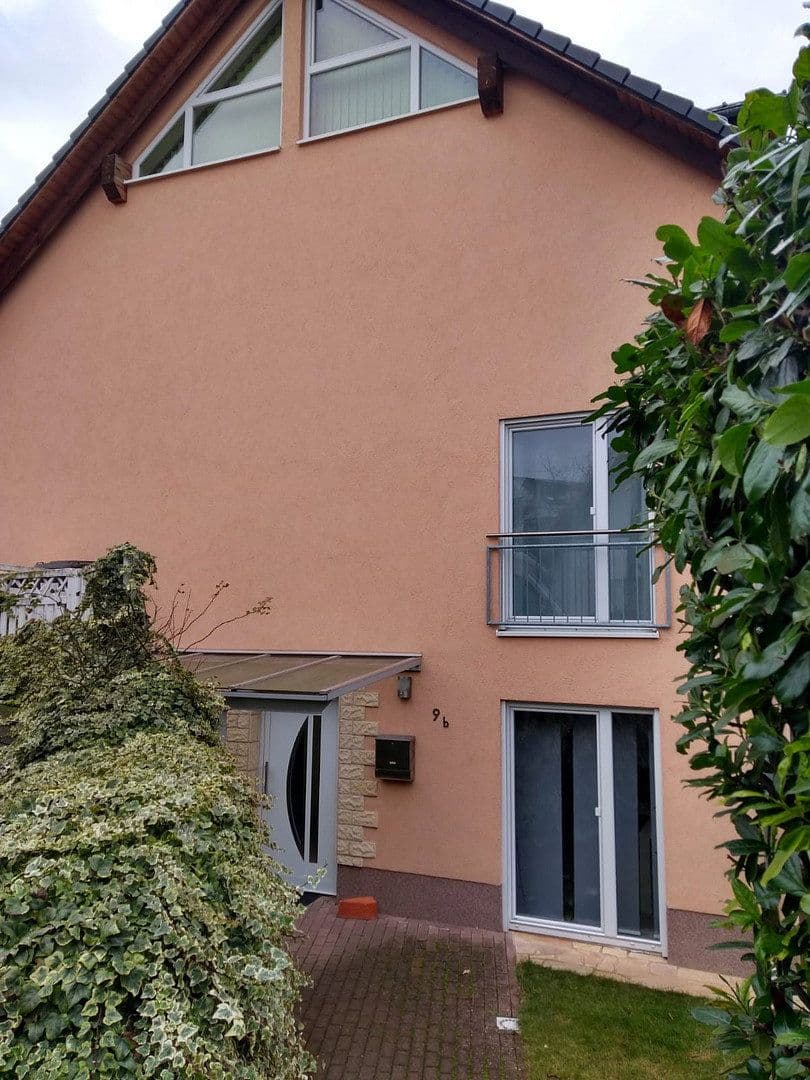 Predaj domu 211 m², pozemek 431 m², Nieder-Olm, Porýnie-Falcko Predaj domu 211 m², pozemek 431 m², Nieder-Olm, Porýnie-Falcko