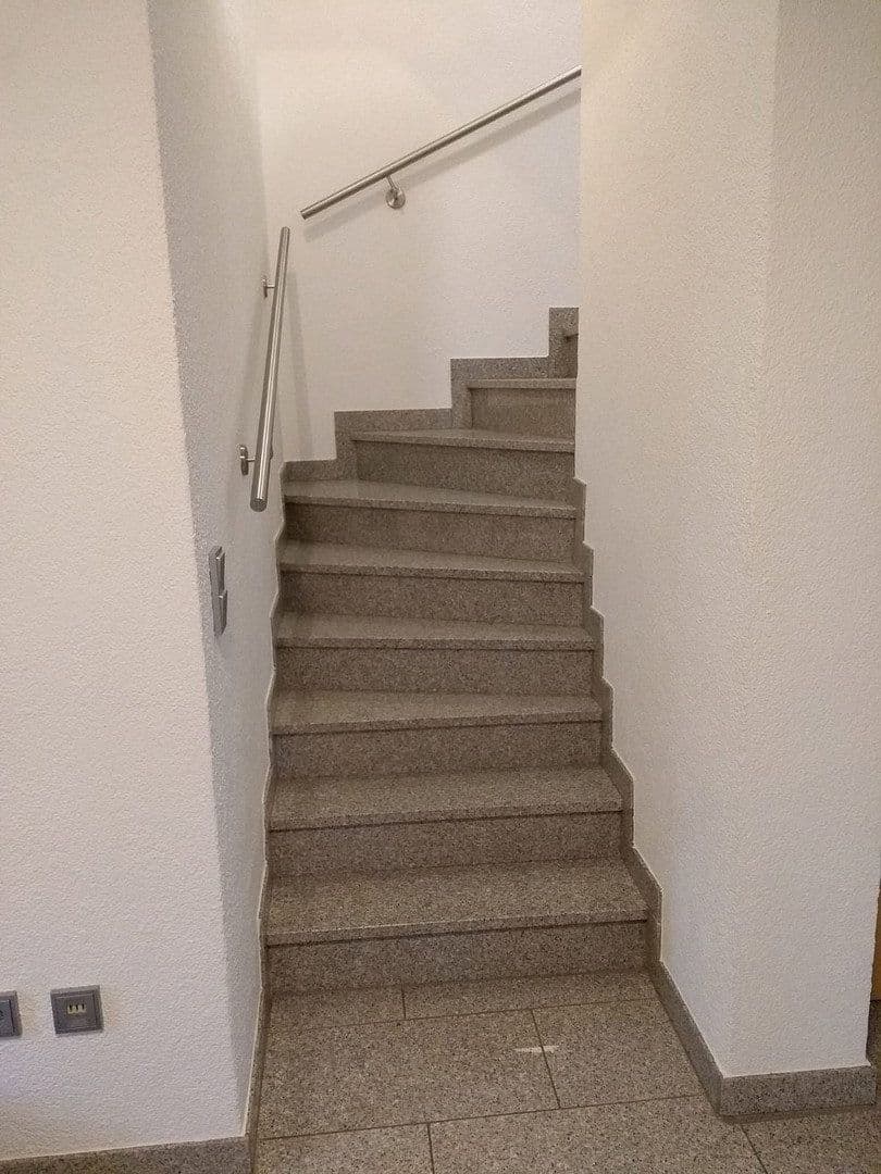 Predaj domu 211 m², pozemek 431 m², Nieder-Olm, Porýnie-Falcko Predaj domu 211 m², pozemek 431 m², Nieder-Olm, Porýnie-Falcko