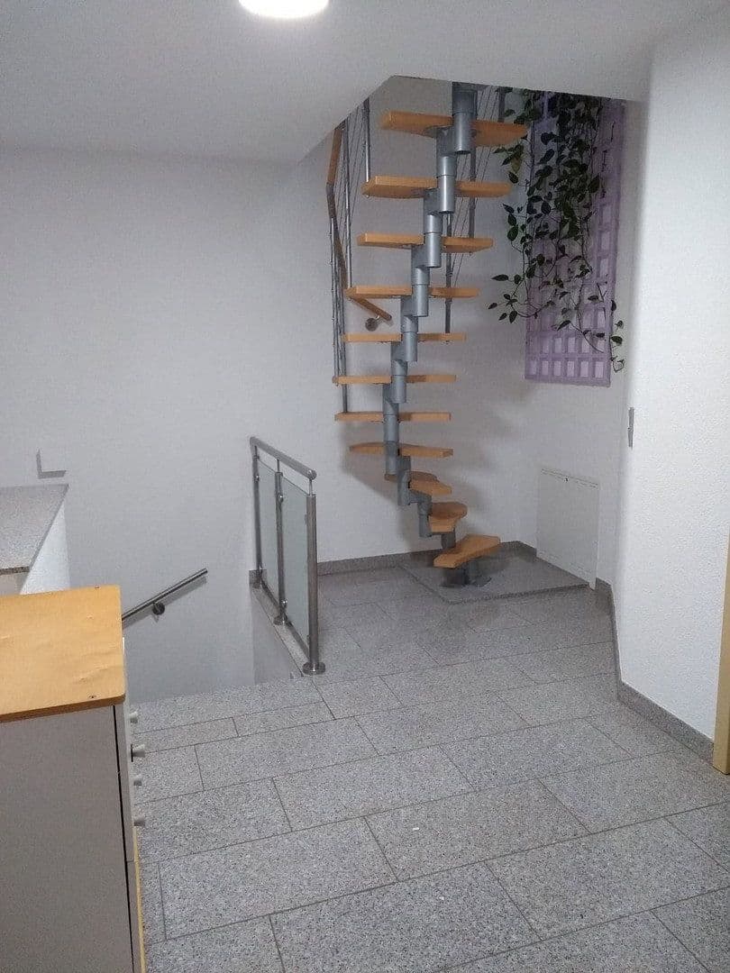 Predaj domu 211 m², pozemek 431 m², Nieder-Olm, Porýnie-Falcko Predaj domu 211 m², pozemek 431 m², Nieder-Olm, Porýnie-Falcko