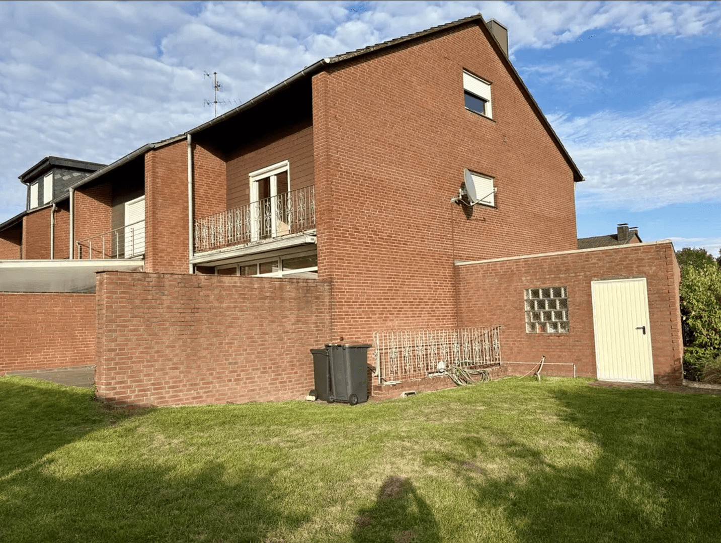 Prenájom domu 125 m², pozemek 472 m², In der Wiese 34, Bocholt, Severné Porýnie - Westfálsko Prenájom domu 125 m², pozemek 472 m², In der Wiese 34, Bocholt, Severné Porýnie - Westfálsko
