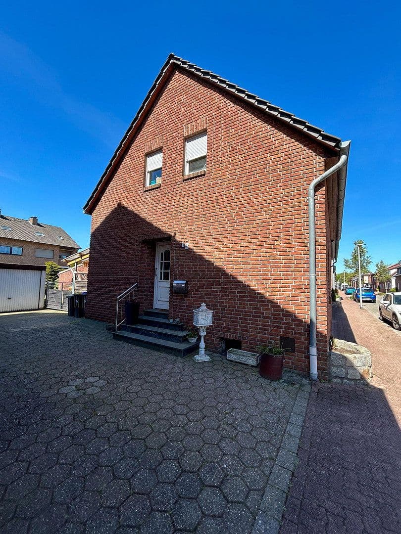 Prenájom domu 100 m², pozemek 300 m², Vereinsstr. 18, Bocholt, Severné Porýnie - Westfálsko Prenájom domu 100 m², pozemek 300 m², Vereinsstr. 18, Bocholt, Severné Porýnie - Westfálsko