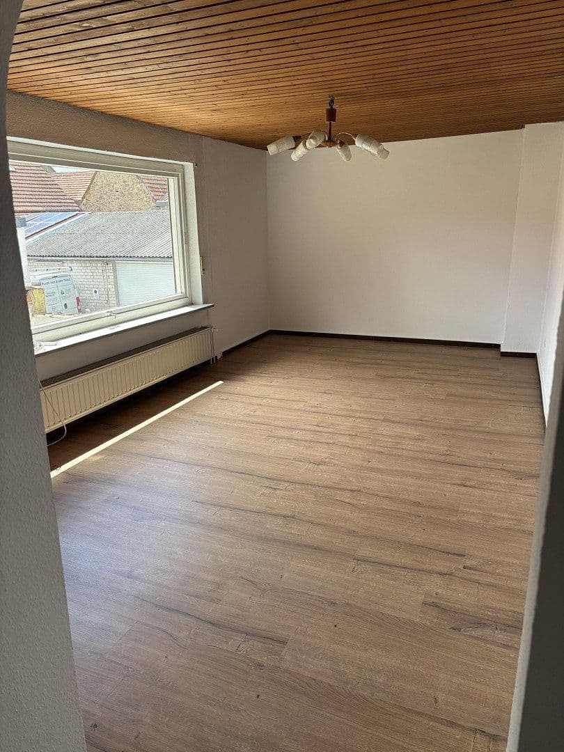 Prenájom domu 95 m², pozemek 157 m², Untere Bahnhofstraße 4, Worms, Porýnie-Falcko Prenájom domu 95 m², pozemek 157 m², Untere Bahnhofstraße 4, Worms, Porýnie-Falcko