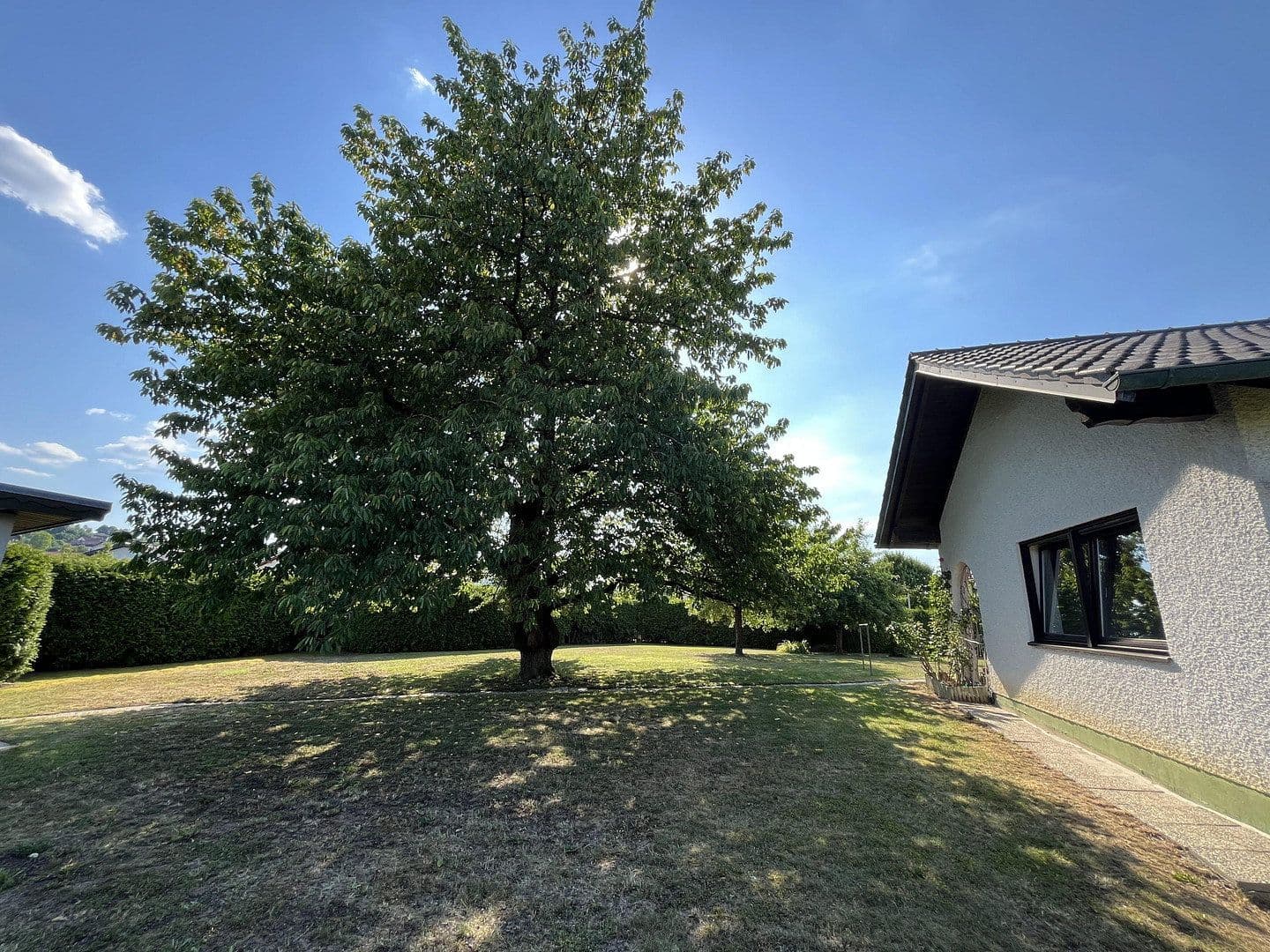 Predaj domu 186 m², pozemek 1.900 m², Eichendorf, Bavorsko Predaj domu 186 m², pozemek 1.900 m², Eichendorf, Bavorsko