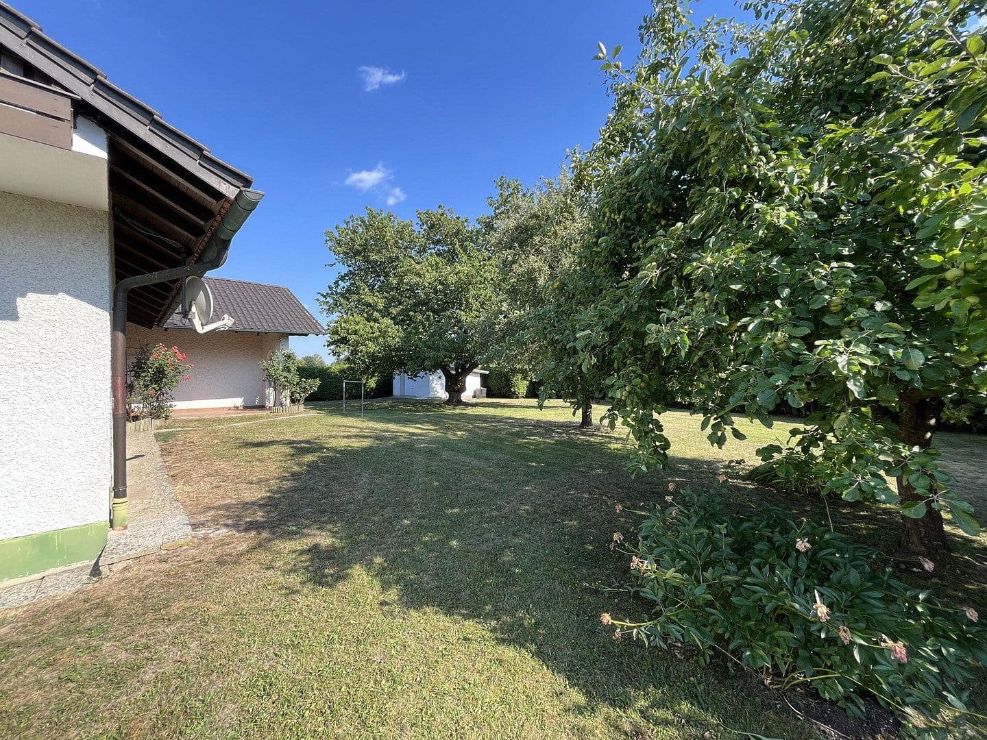 Predaj domu 186 m², pozemek 1.900 m², Eichendorf, Bavorsko Predaj domu 186 m², pozemek 1.900 m², Eichendorf, Bavorsko