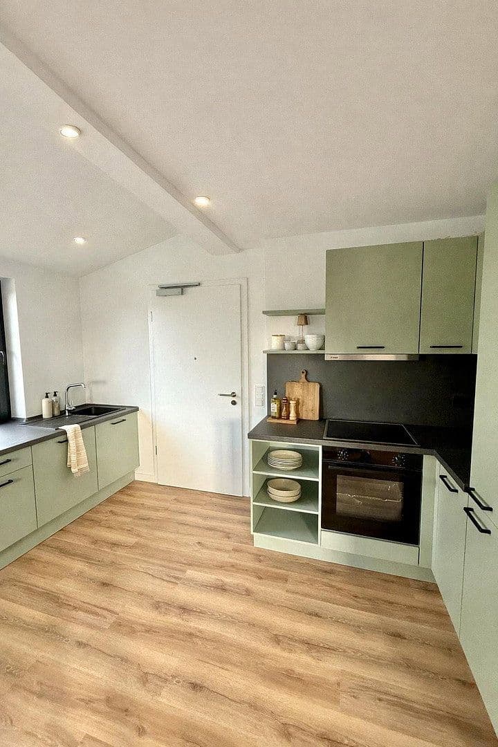 Prenájom bytu 1-izbový 40 m², Zeißstr. 44, Hannover, Dolné Sasko Prenájom bytu 1-izbový 40 m², Zeißstr. 44, Hannover, Dolné Sasko