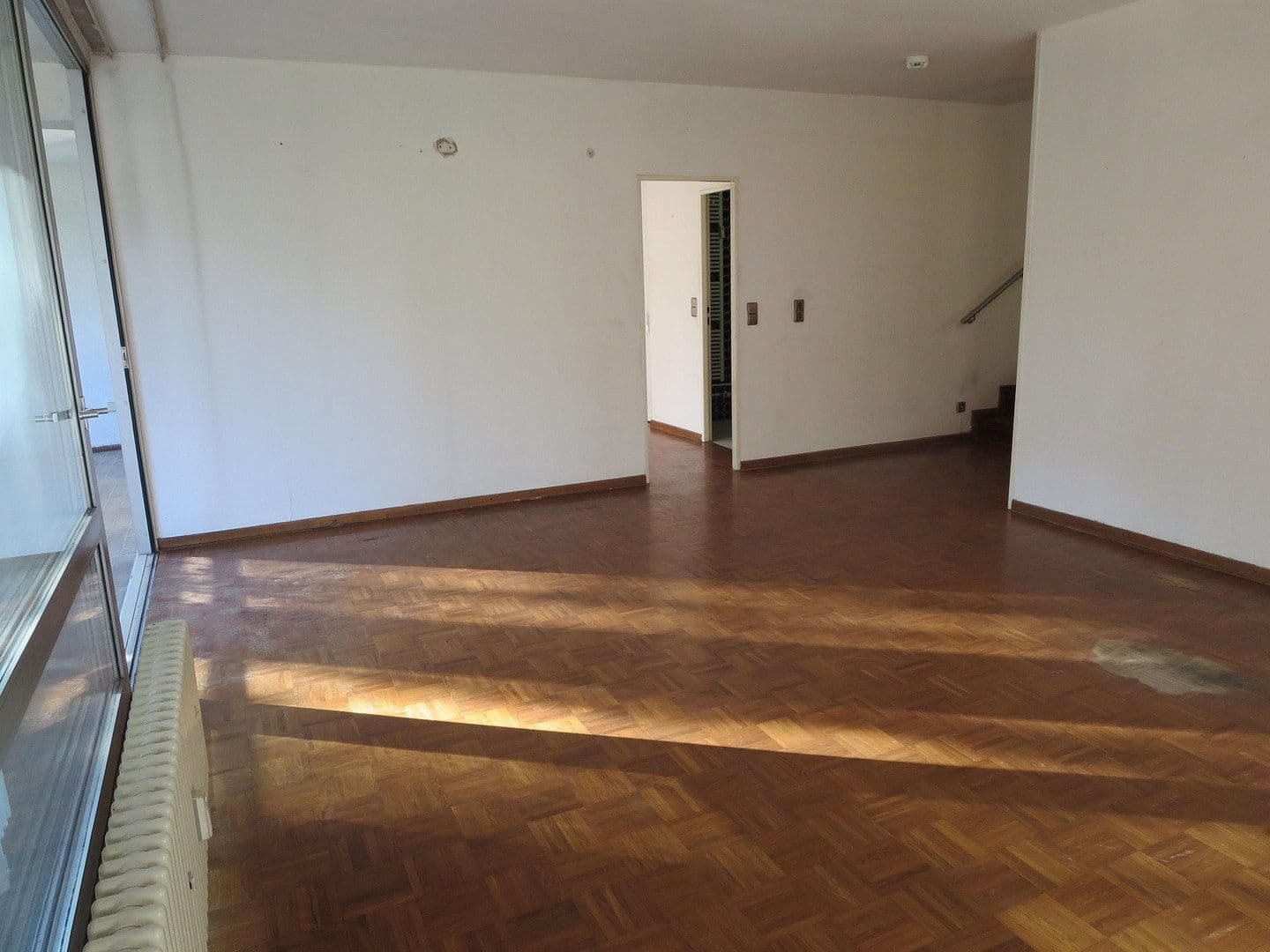 Predaj bytu 3-izbový 90 m², Berlin, Berlín Predaj bytu 3-izbový 90 m², Berlin, Berlín