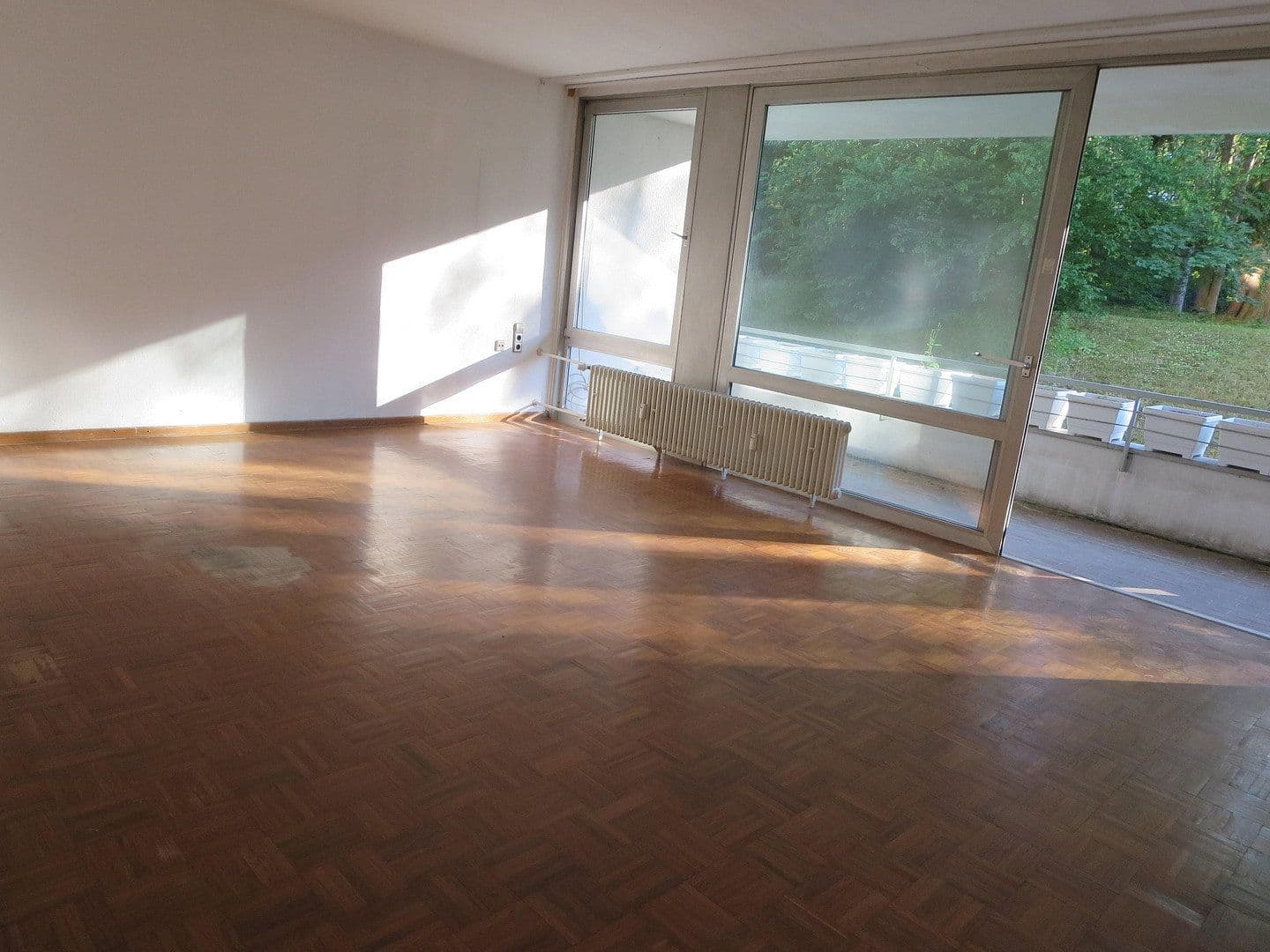 Predaj bytu 3-izbový 90 m², Berlin, Berlín Predaj bytu 3-izbový 90 m², Berlin, Berlín