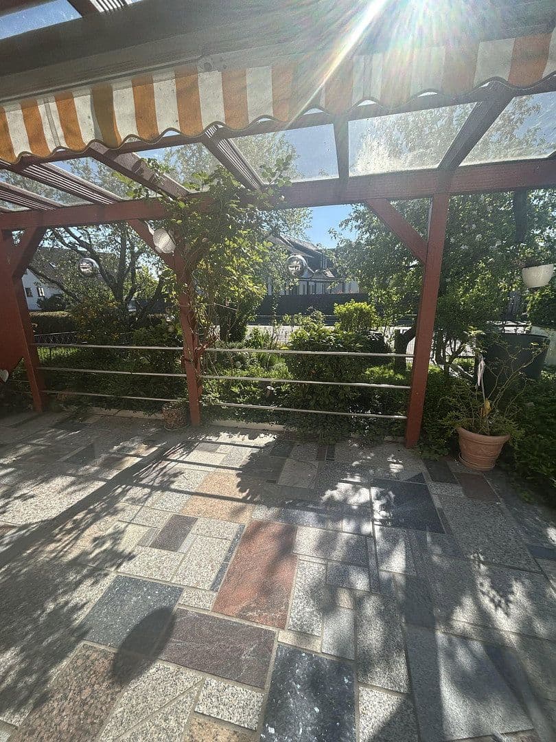Predaj domu 95 m², pozemek 220 m², Singen (Hohentwiel), Bádensko-Wurttembersko Predaj domu 95 m², pozemek 220 m², Singen (Hohentwiel), Bádensko-Wurttembersko