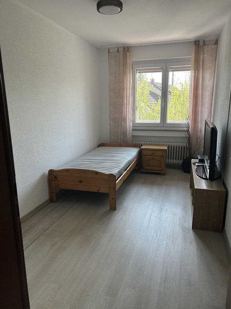 Predaj domu 95 m², pozemek 220 m², Singen (Hohentwiel), Bádensko-Wurttembersko Predaj domu 95 m², pozemek 220 m², Singen (Hohentwiel), Bádensko-Wurttembersko