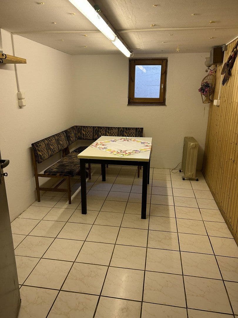 Predaj domu 95 m², pozemek 220 m², Singen (Hohentwiel), Bádensko-Wurttembersko Predaj domu 95 m², pozemek 220 m², Singen (Hohentwiel), Bádensko-Wurttembersko