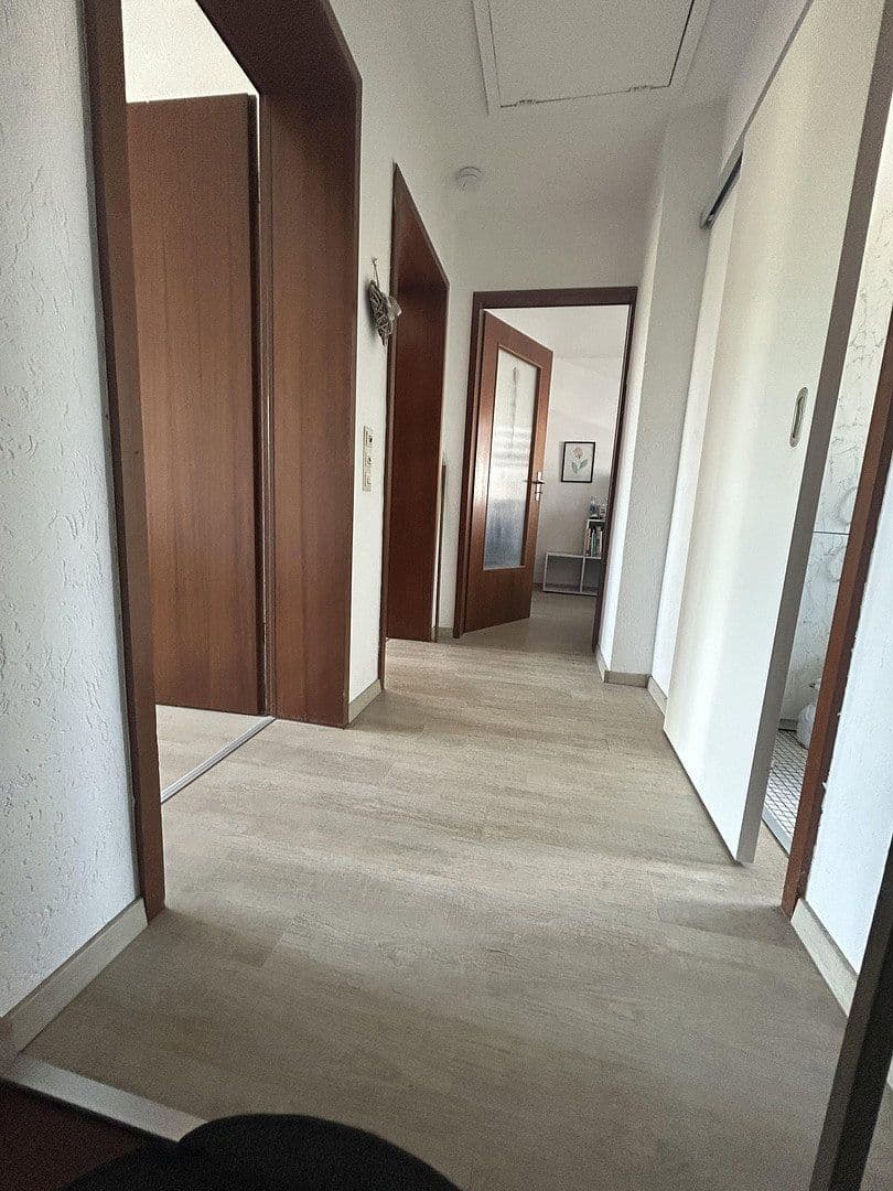 Predaj domu 95 m², pozemek 220 m², Singen (Hohentwiel), Bádensko-Wurttembersko Predaj domu 95 m², pozemek 220 m², Singen (Hohentwiel), Bádensko-Wurttembersko