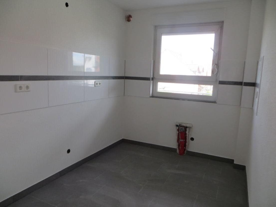 Prenájom bytu 3-izbový 80 m², Haller Ring 1, Bad Rappenau, Bádensko-Wurttembersko Prenájom bytu 3-izbový 80 m², Haller Ring 1, Bad Rappenau, Bádensko-Wurttembersko