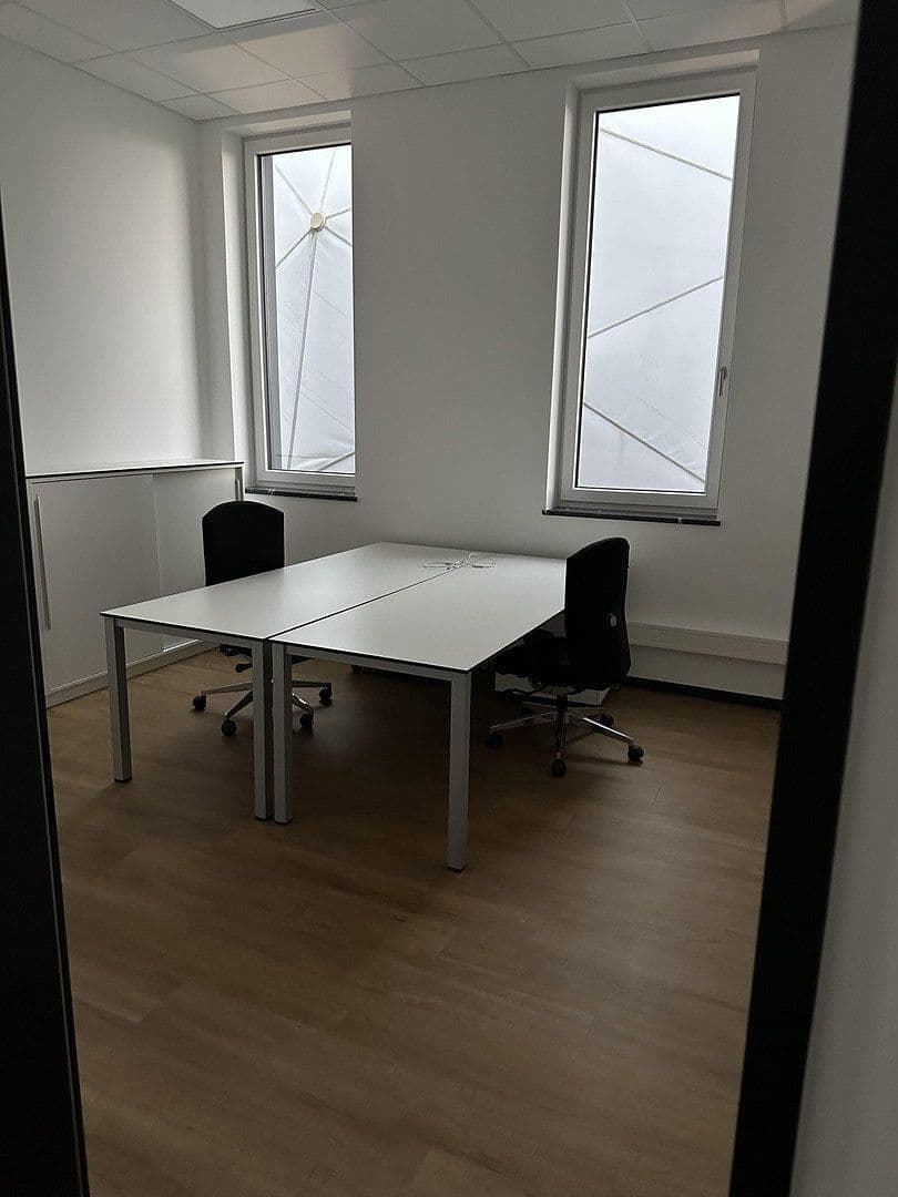 Prenájom kancelárie 174 m², Carl-von-Ossietzky-Str. 7, Bad Aibling, Bavorsko Prenájom kancelárie 174 m², Carl-von-Ossietzky-Str. 7, Bad Aibling, Bavorsko