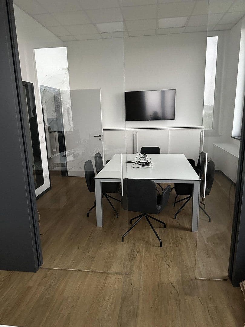 Prenájom kancelárie 174 m², Carl-von-Ossietzky-Str. 7, Bad Aibling, Bavorsko Prenájom kancelárie 174 m², Carl-von-Ossietzky-Str. 7, Bad Aibling, Bavorsko